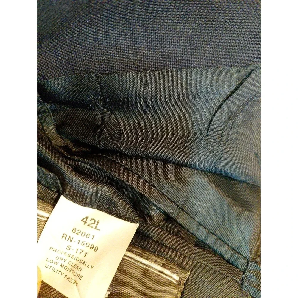 David Taylor Navy Sport Coat with Gold Buttons Size 42L Preppy Blazer